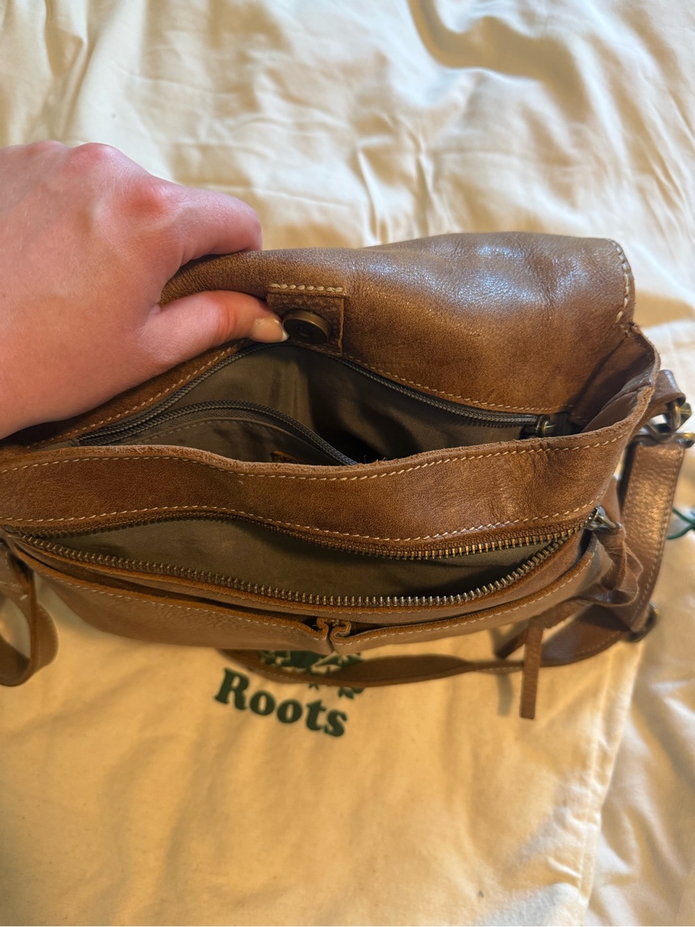 Roots Brown Leather Crossbody Bag - Picture 3 of 3
